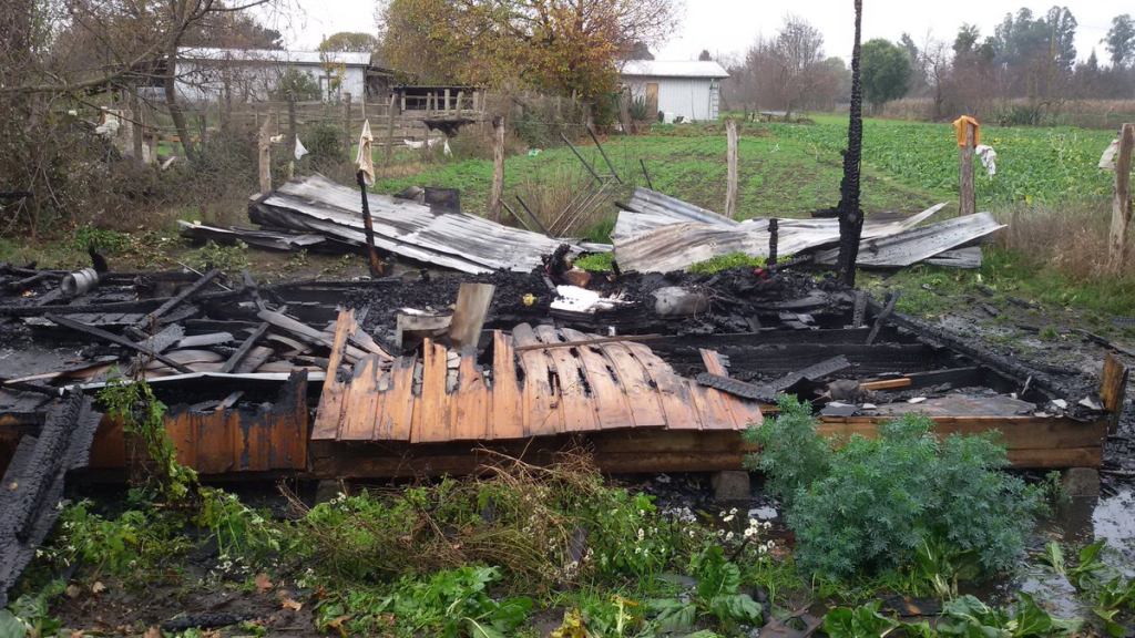 Incendio Destruye Por Completo Una Casa Y Deja Una Familia Sin Hogar