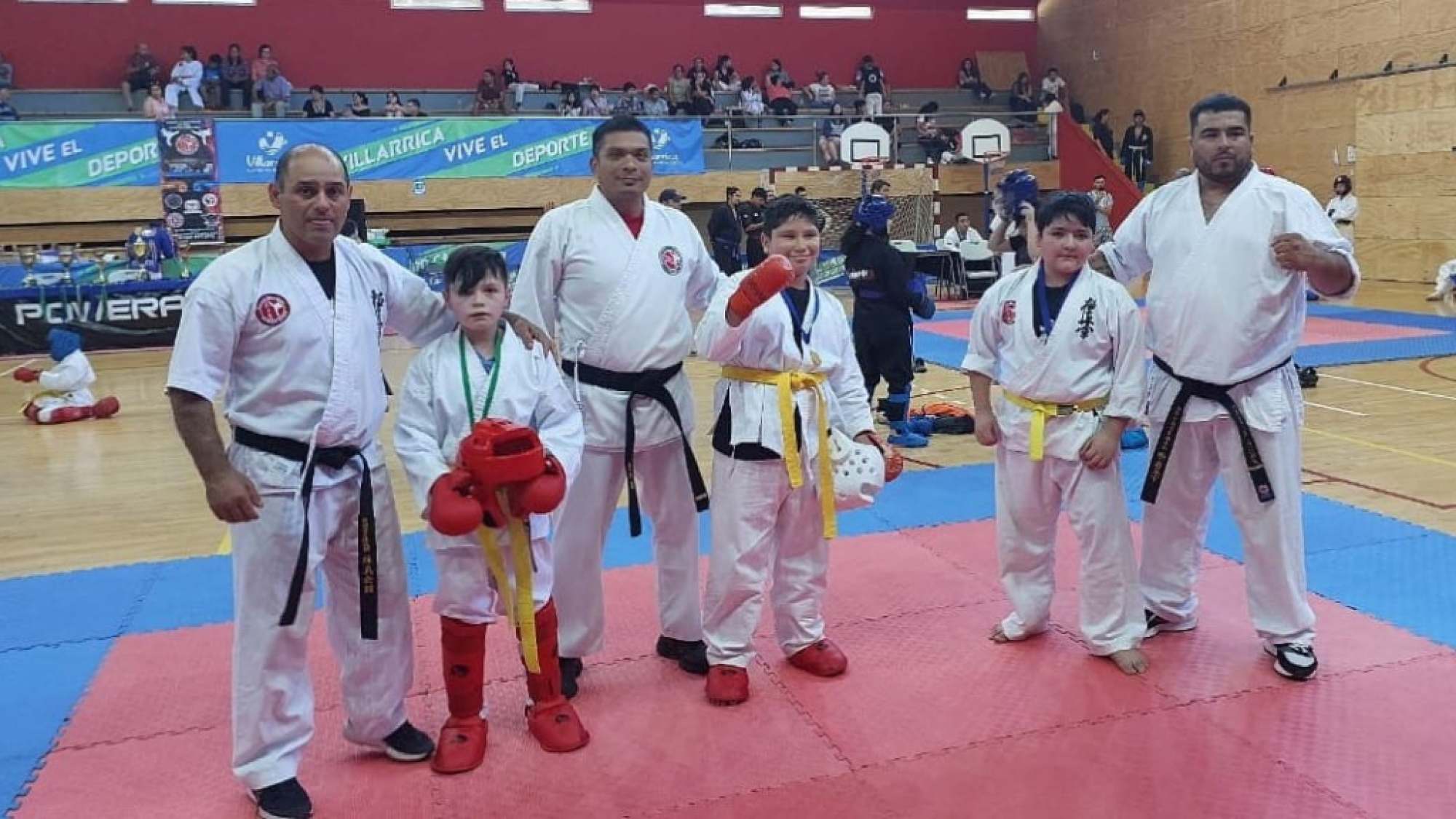 Negretinos De Lucieron En Campeonato Internacional De Artes Marciales