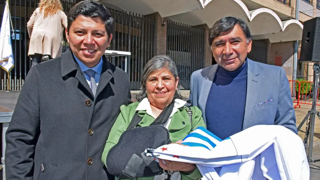 Ignacio Fica, consejero regional; Carmen Gloria Villalobos, concejal de Tucapel y Patricio Manosalva Henríquez, concejal y representante del municipio de Tucapel. | La Tribuna