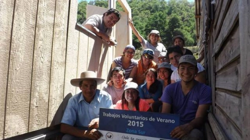 Estudiantes de AIEP participaron en trabajos voluntarios de verano 2015