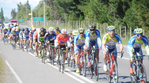 Ciclistas buscan llamar atención de autoridades angelinas con evento deportivo