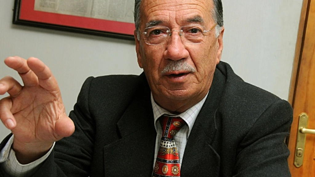 04-10-2015_16-58-45perez, 