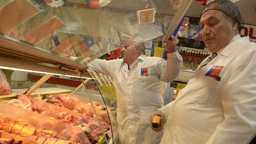 11-09-2015_20-22-00Inician_sumario_sanitario_contra_Líder_Express_LaPampiana_y_El_Tamarugal-copia, 