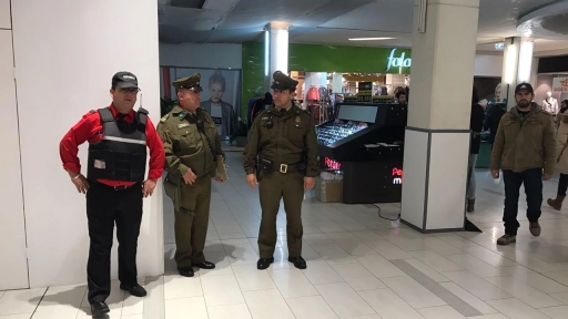 Aviso de bomba generó operativo al interior del Mall de Los Ángeles