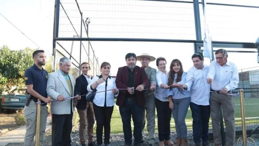 Inauguran tercera cancha municipal de césped sintético en Mulchén