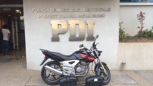 PDI recuperó motocicleta robada en Los Ángeles