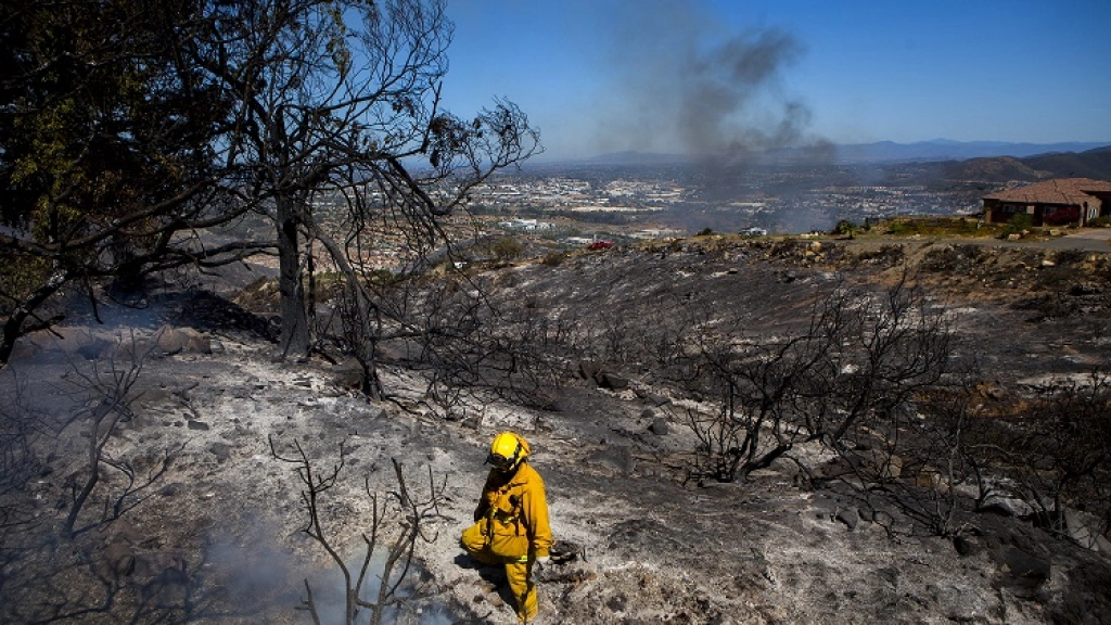 06-01-2016_18-00-48fires-burnt-house, 