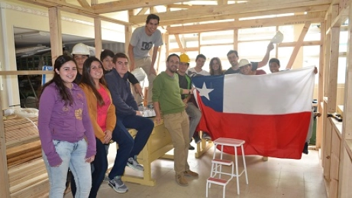Universitarios participan en voluntariados sociales en la región