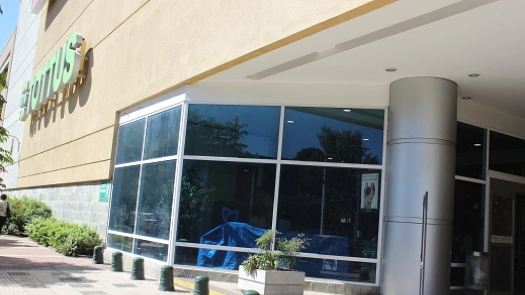 09-03-2016_19-18-22Tottus3, 