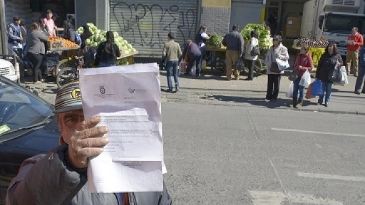 Comerciante ambulante legal denuncia entrega de permisos con fines electorales