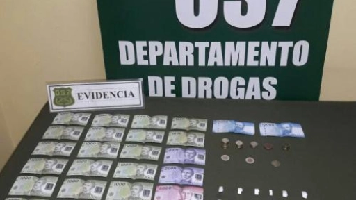 Arrestan a mujeres por intentar sobornar a Carabineros con tres millones de pesos