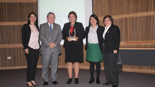 Servicio de Salud Biobío recibe galardón por su gestión en seguridad y salud en el trabajo