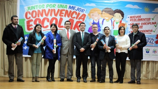 Cabrero lanza programa de convivencia escolar en compañía de Superintendencia de Educación