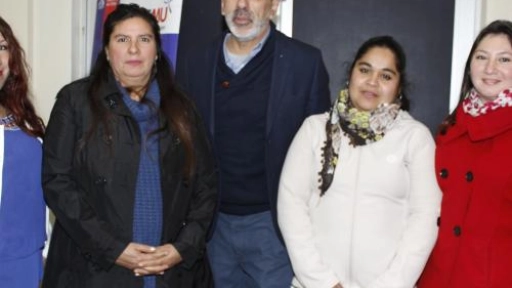 Certifican a mujeres que se especializaron en programas del Prodemu