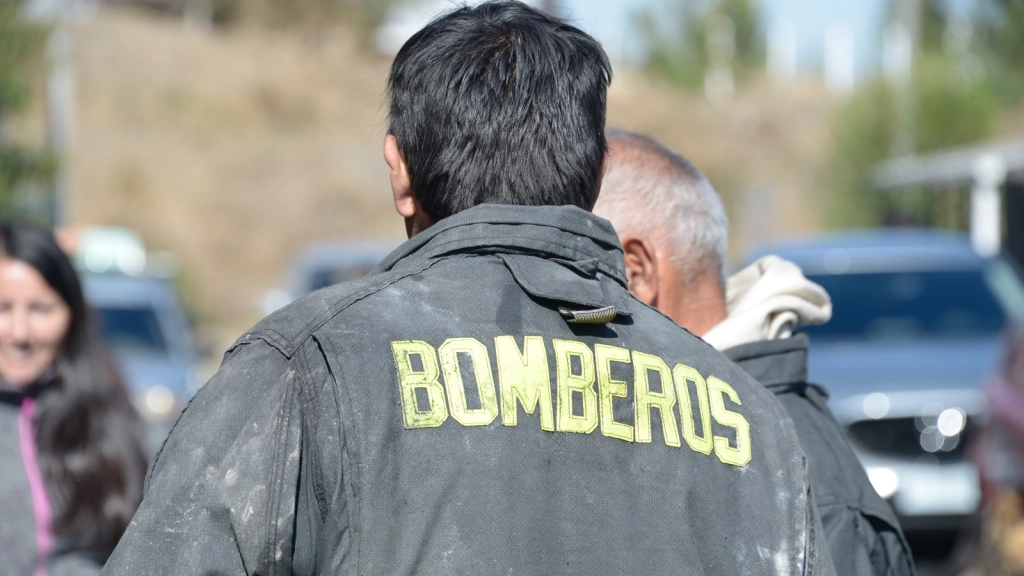 BOMBEROS (3), 