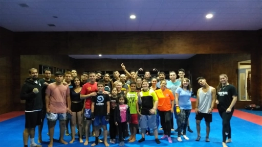 Team Trewa hizo su kickboxing en la  capital y aseguró filas al Sudamericano