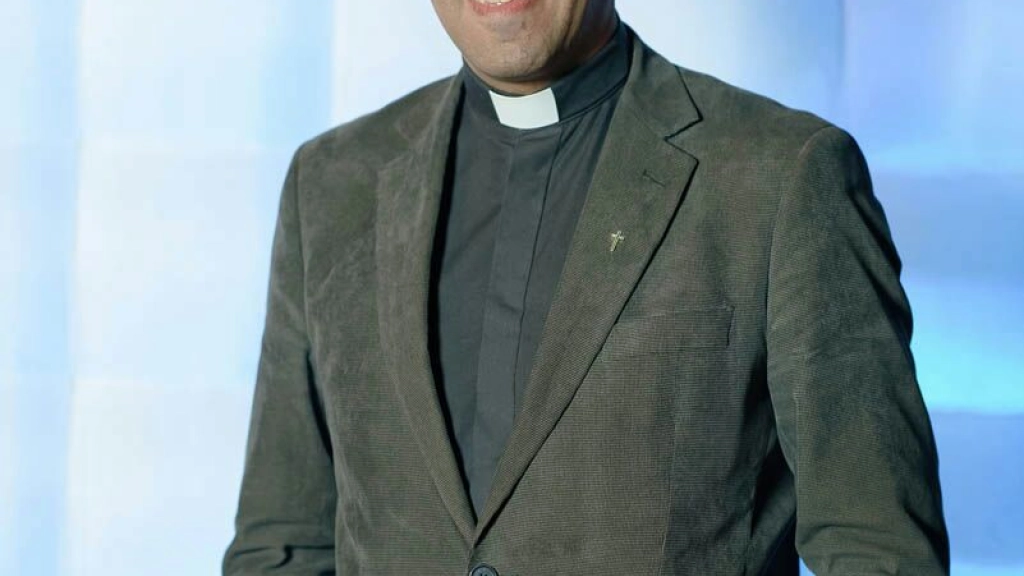 Padre Alexis Sandoval, 