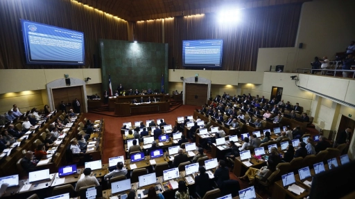 Diputados aprueban paridad de género y presencia de pueblos originarios e independientes para Proceso Constituyente