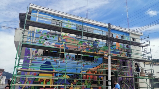 San Rosendo incrementa su patrimonio  cultural con mural de destacado artista