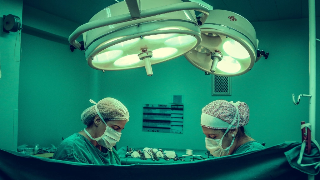 two-person-doing-surgery-inside-room-1250655, 