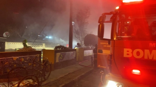 Intencional habría sido incendio que destruyó dos casas en población Contreras Gómez