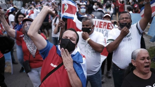 Costa Rica suma tres días de intensas protestas en contra de un pacto con el FMI