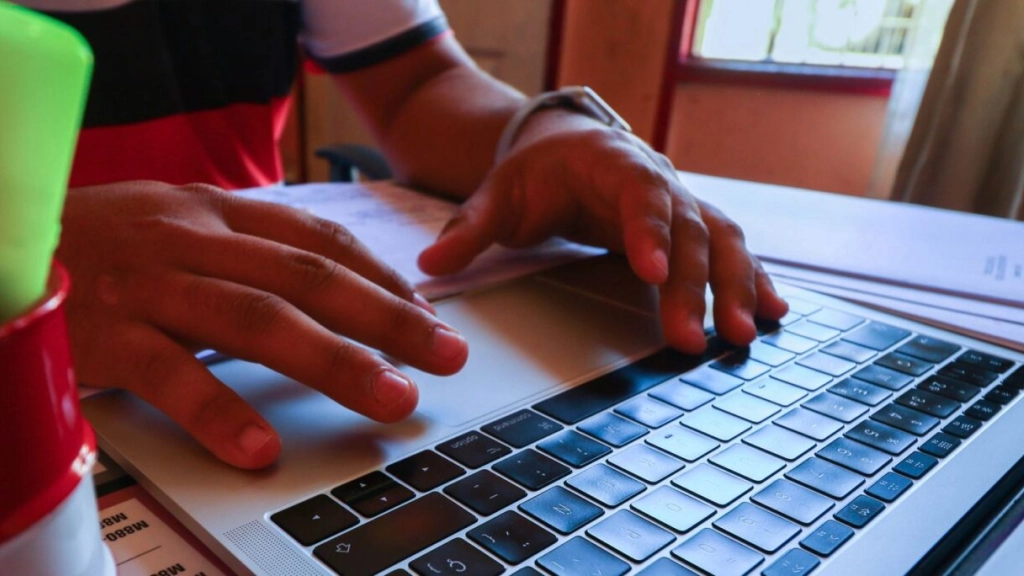 A_UNO_1186203-1-1300x684, 