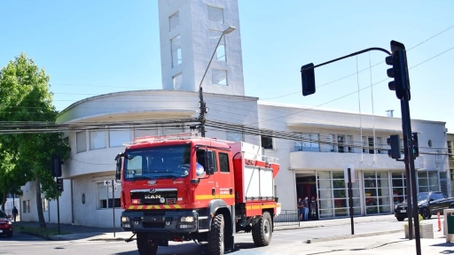 Bomberos de Biobío recibirán nuevos carros para combatir incendios forestales