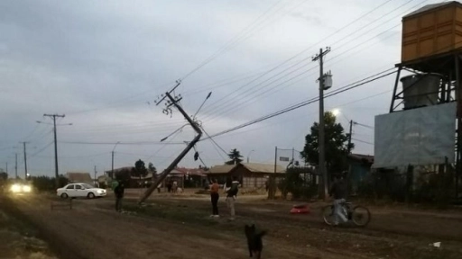 Más 55 mil personas han sufrido cortes de suministro eléctrico producto de postes chocados