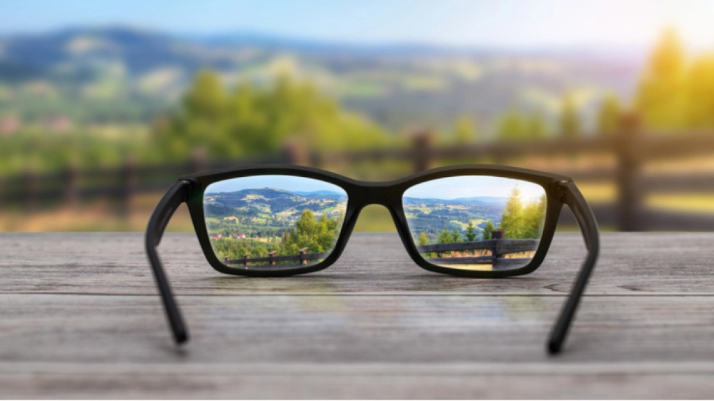 Glasses-focus-distance-vision, 