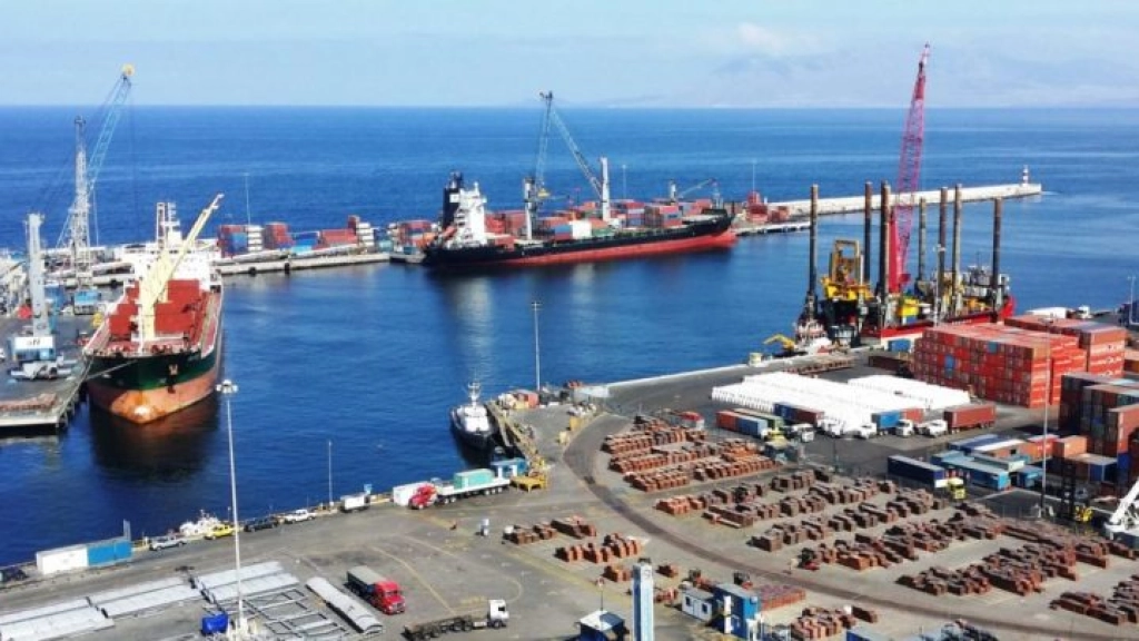 foto puertos, La embarcada al exterior fue la categoría de mayor participación en la carga portuaria de Biobío. 