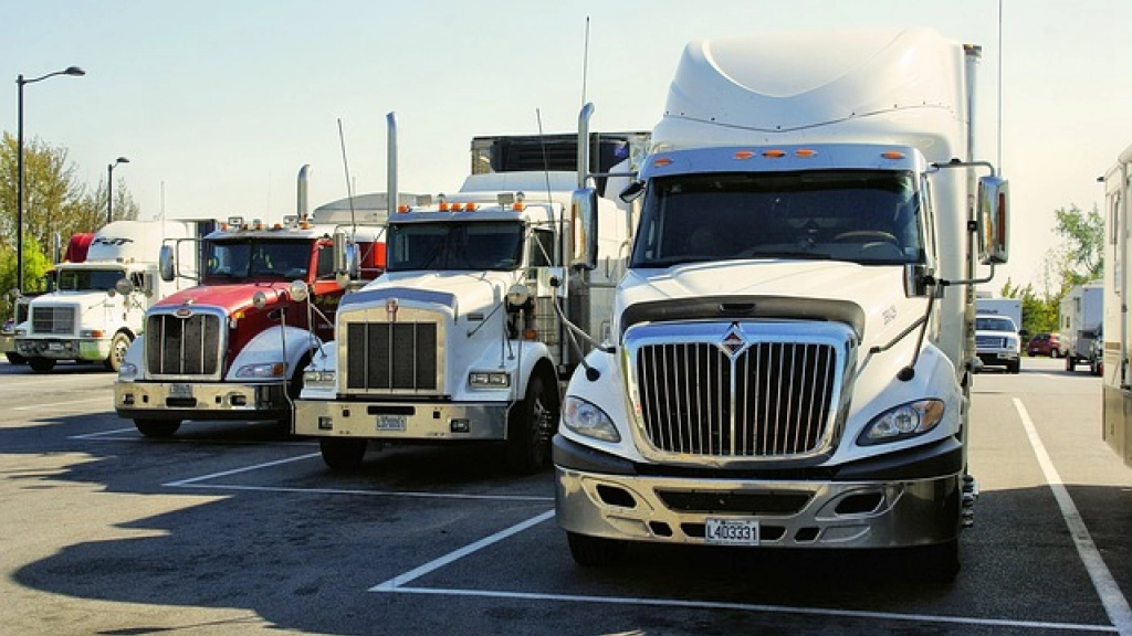 foto nota camiones, Según Asoducam, la situación debería recuperarse -supliendo las vacantes de camiones- para nivelar esta descompensación entre la demanda y las empresas que la distribuyen.