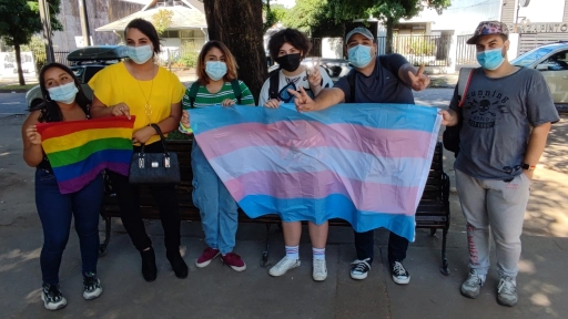 Personas transgénero deben salir de Los Ángeles para acceder a tratamientos médicos
