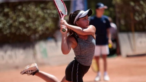 La tenista angelina Consuelo Alarcón sigue su periplo por Latinoamérica
