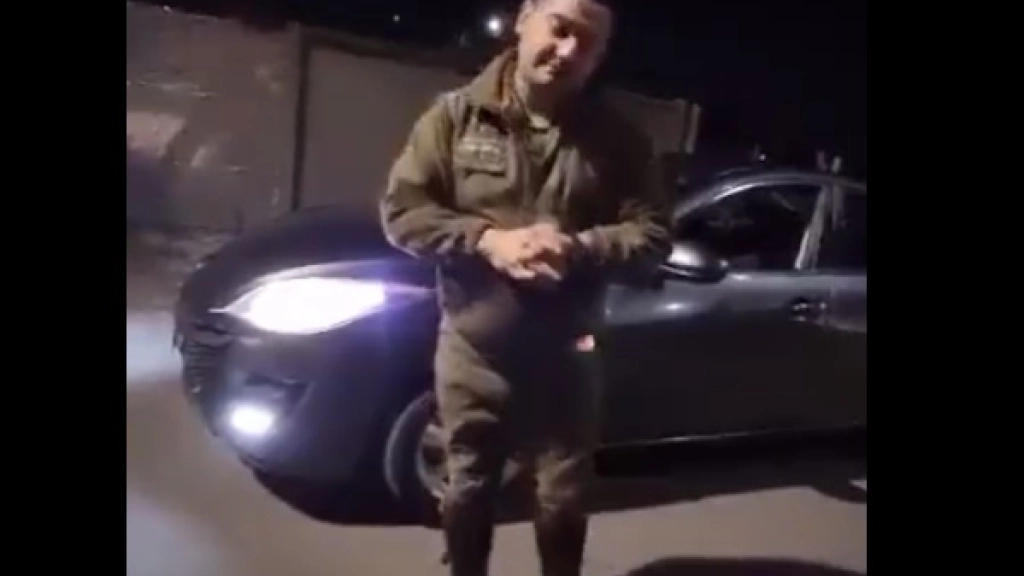 plastic-bottles-bottles-recycling-environmental-protection, 