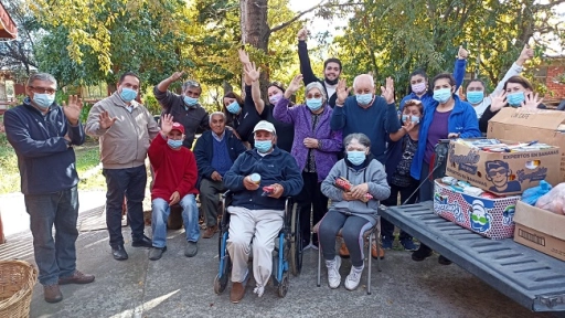 Antuco: Recolección realizada en Cruz de Mayo fue entregada a hogar de ancianos