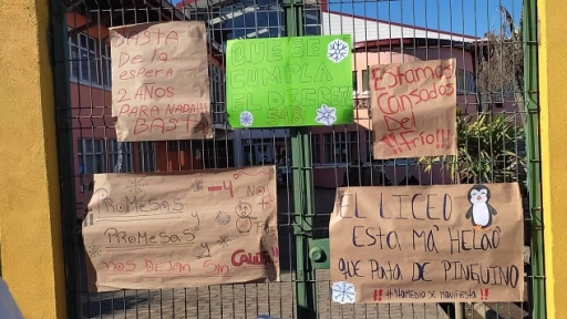 Estudiantes del liceo en Canteras se manifestaron ante falta de calefacción del establecimiento