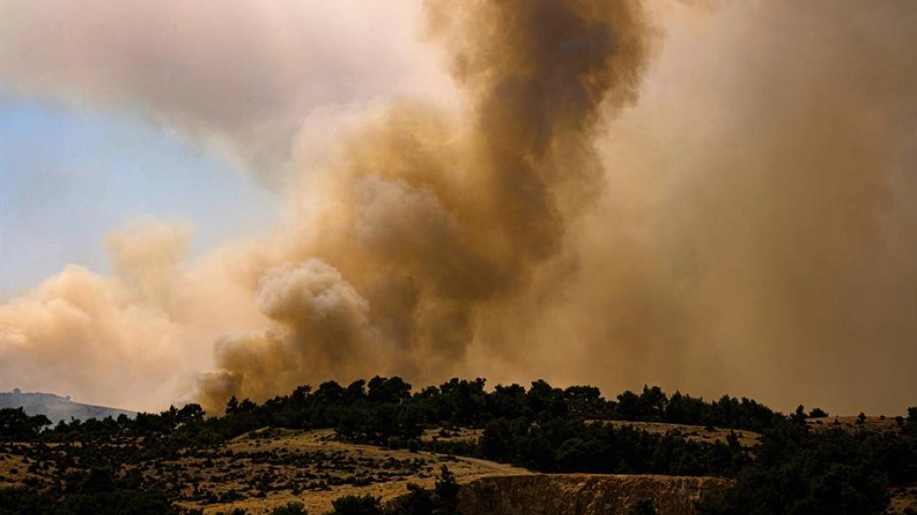 27d5d37d0aaf0e4e8078d7af1ce4aac094946518miniw, Imagen del domingo del incendio en el Parque Nacional de Dadía en Grecia.EFE/EPA/DIMITRIS ALEXOUDISImagen del domingo del incendio en el Parque Nacional de Dadía en Grecia.EFE/EPA/DIMITRIS ALEXOUDIS