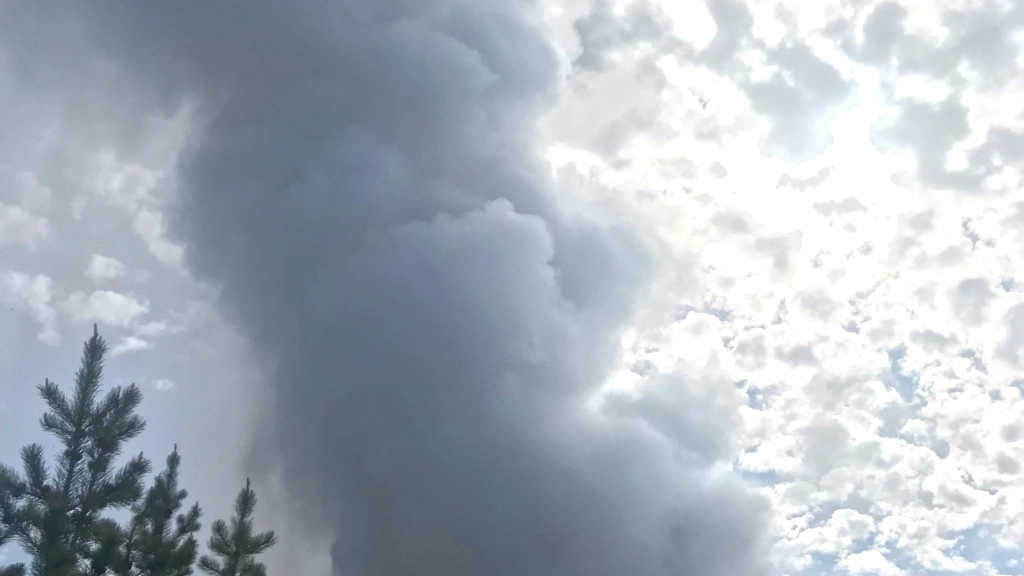  / Erupción de Steamboat Geyser en junio de 2018. Foto: Jamie Farrell, Universidad de Utah.