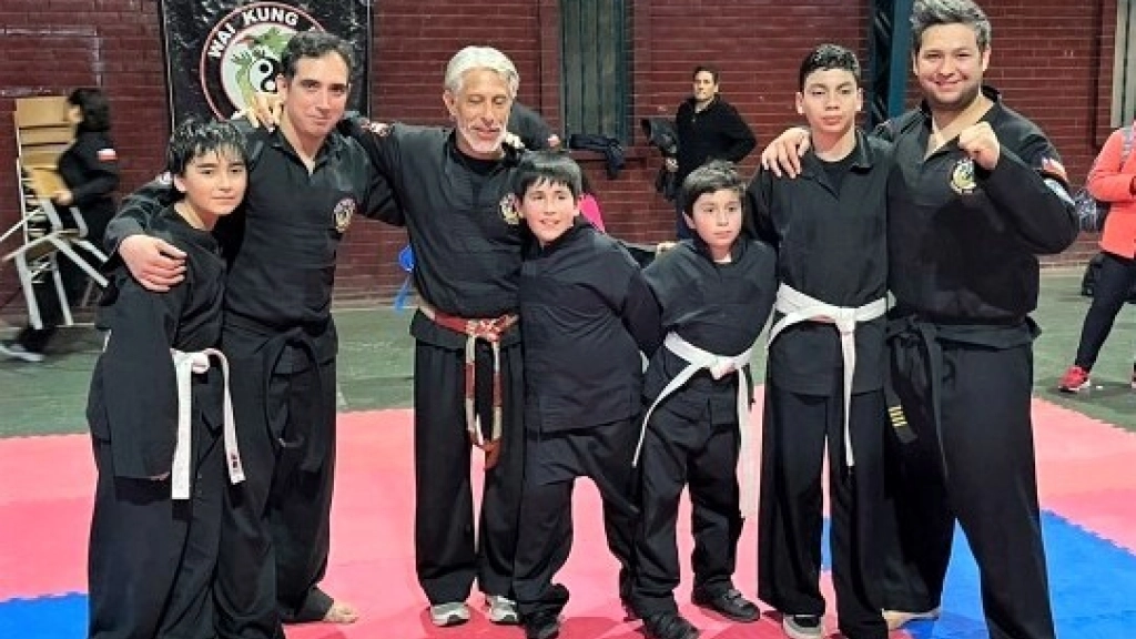 Foto-1-Algunos-alumnos-de-la-Escuela, 