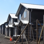 Entrega-casas-Serviu-Minvu-viviendas-sociales-19-scaled (1), El 2021 se benefició a 142.000 familias con estos mejoramientos. / Foto de archivo. 

