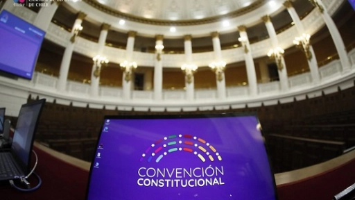 Empresarios quieren nueva constitución con 50 convencionales y bordes