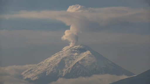 Evolución de la actividad del volcán Cotopaxi genera incertidumbre en Ecuador