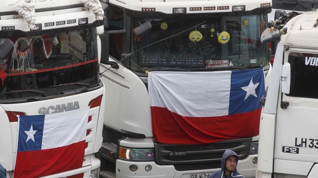 Fin paro camioneros en Paine, 