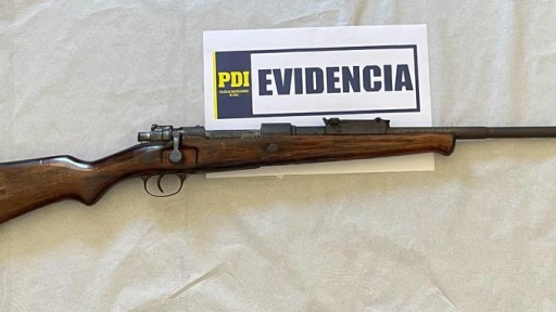 Sujeto es detenido en allanamiento en San Pedro de la Paz: Se encontró fusil de guerra