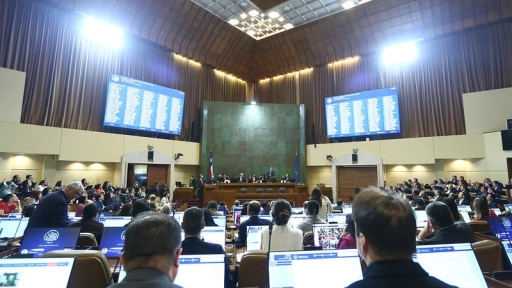 Comienza debate por nuevo proceso constitucional: Plebiscito de salida sería el 17 de diciembre