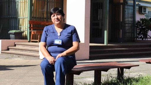 Claudia Sepúlveda, enfermera:  Si uno puede, hay que ayudar
