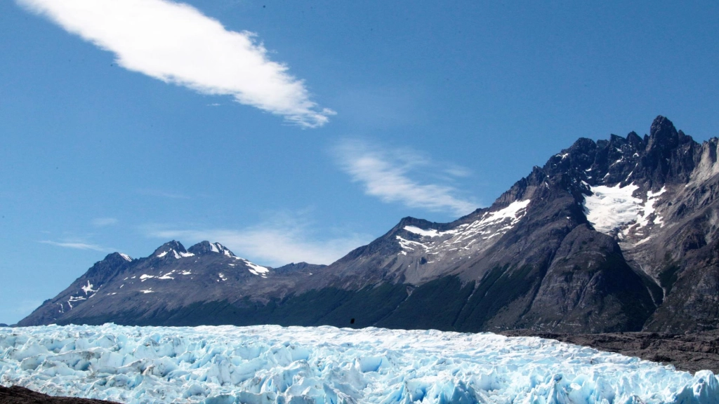  / Fotografía que muestra el Glaciar Grey, el 25 de diciembre de 2022, en la Patagonia chilena. EFE/Javier Martín