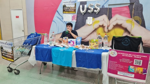 Jóvenes lideran campañas solidarias en centros de acopio 