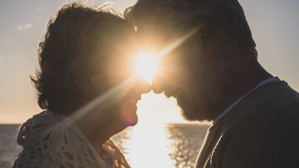 Portrait,And,Close,Up,Of,Two,Happy,In,Love,Seniors, 